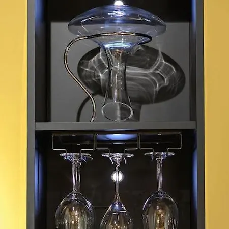 Lägenhet Under Bridge, Terremarine *