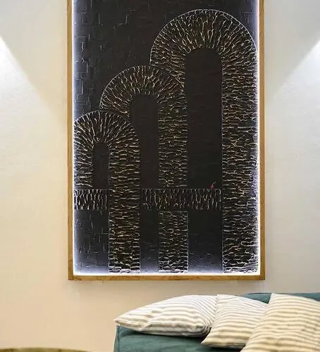 Under Bridge, Terremarine Apartman